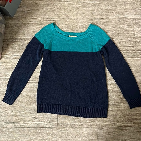 Banana Republic color block navy blue & deep teal long sleeve sweater - Picture 3 of 7